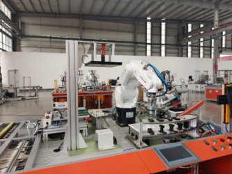 <b>开足马力 抢抓先机——山东新春生产建设一线见</b>