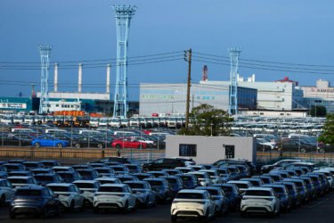 日本政府16日起释放石油储备 规模约8000万桶