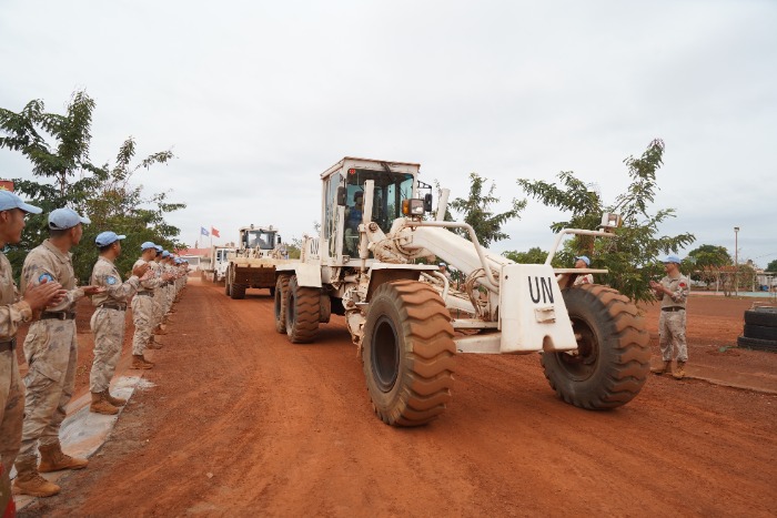 向施工点机动。高俊伟摄