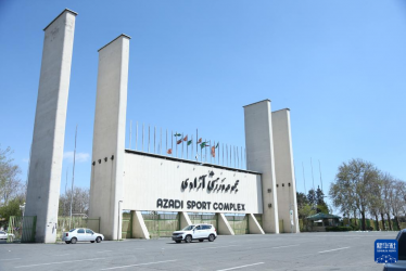 伊朗阿扎迪体育场遭袭受损